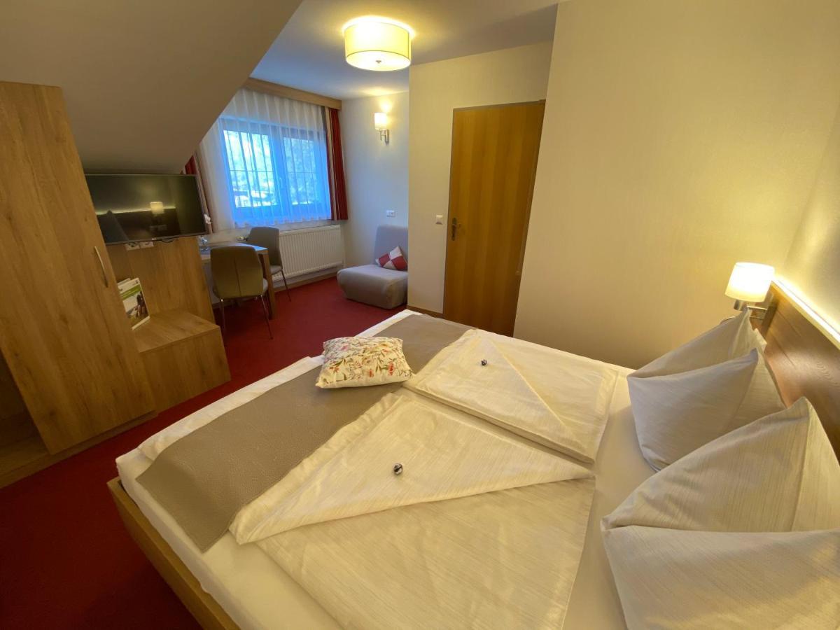 Privatzimmer Und Ferienwohnungen Leeb Persenbeug Luaran gambar