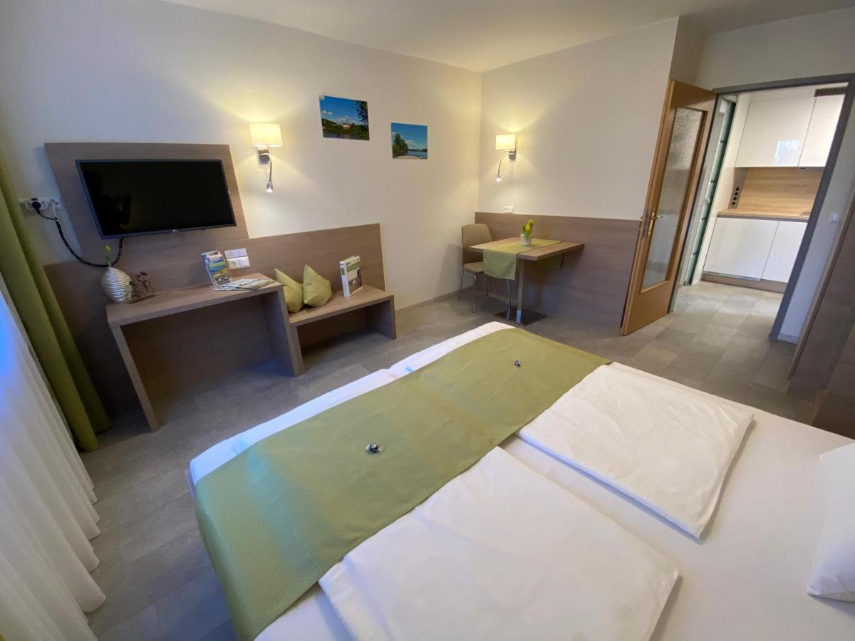 Privatzimmer Und Ferienwohnungen Leeb Persenbeug Luaran gambar
